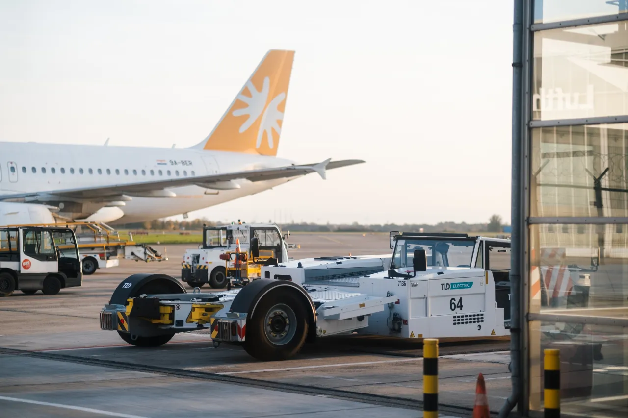 72-energiekonsens_energie-effizientisch_flughafen_bremen-73