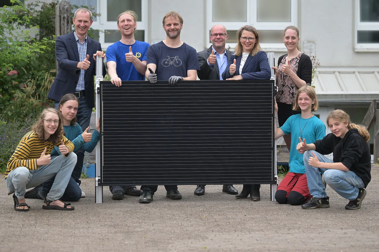 Sonnenstrom vom Balkon