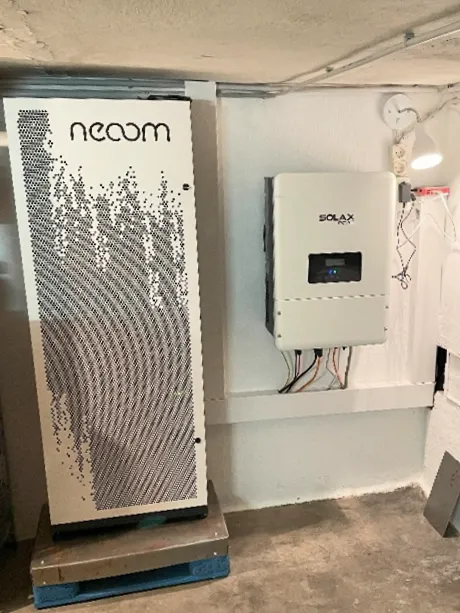 Stromspeicher einer PV-Anlage im Keller