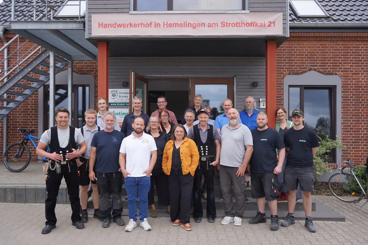 Gruppenbild Handwerkerhof am Strotthoffkai in Hemelingen