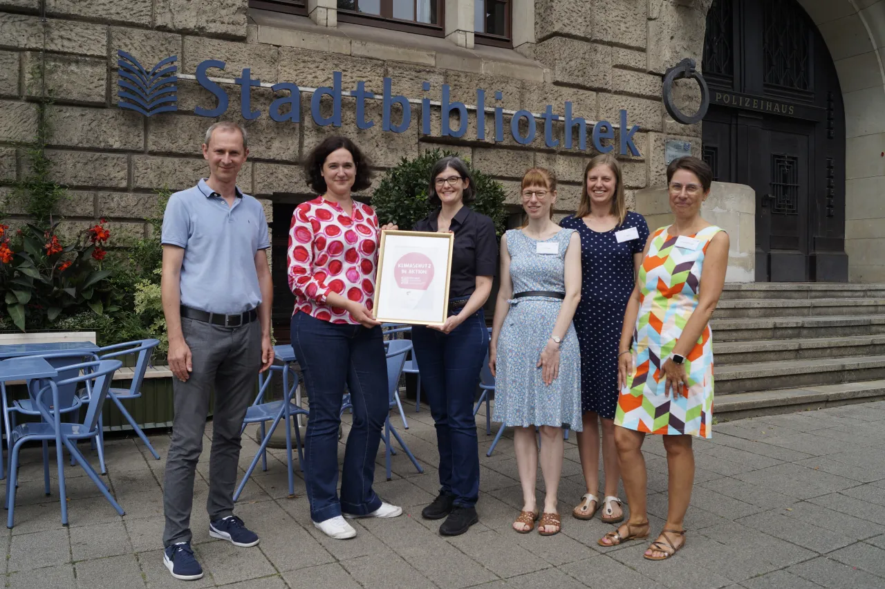Gruppenfoto mit 6 Personen von Stadtbibliothek