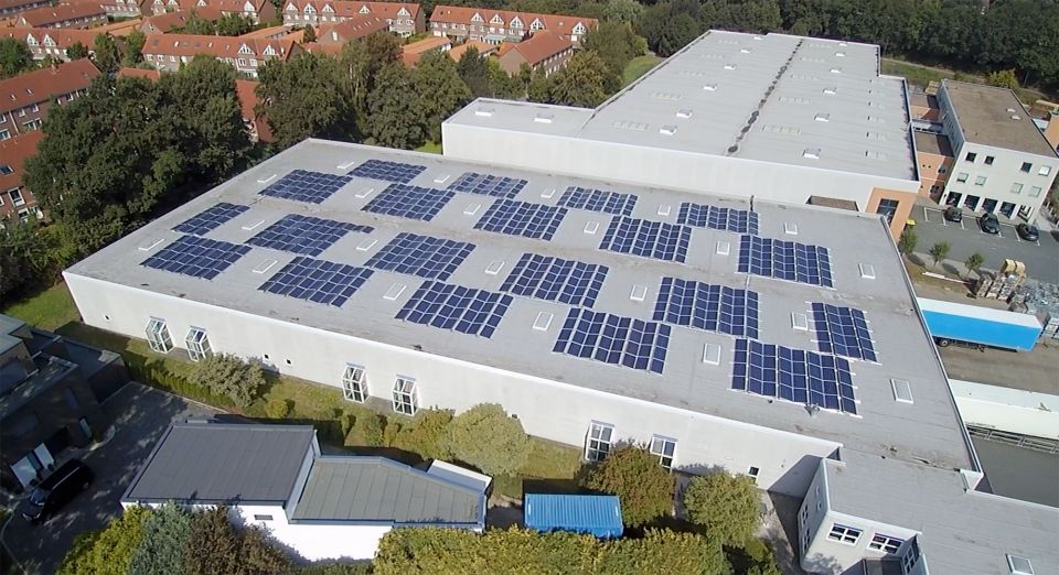 Solaranlage auf der Dach der Firma Gebr. Dölle GmbH