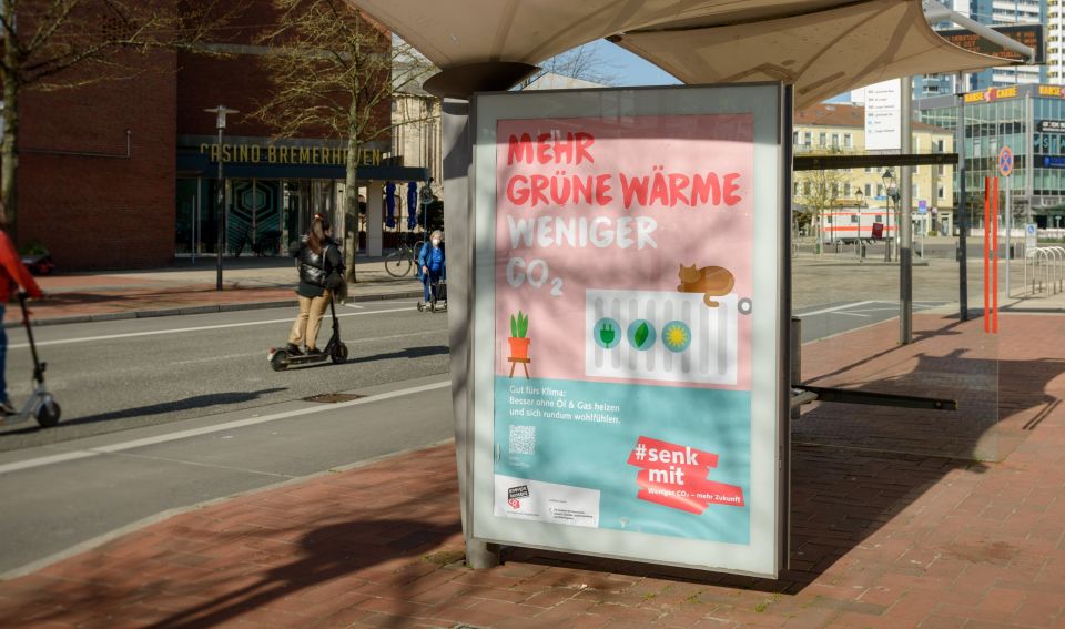 Senkmit Plakat in Bremerhaven