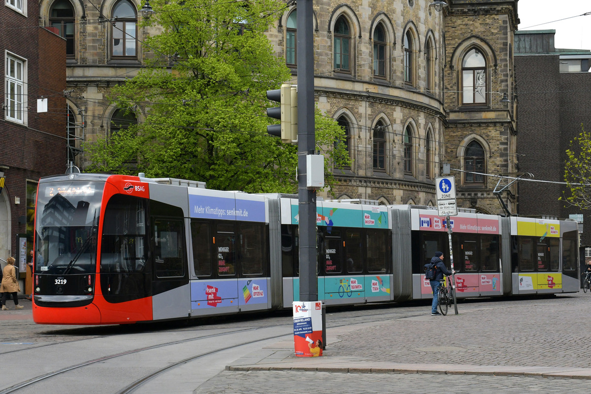 Straßenbahn im Design der Kampagne