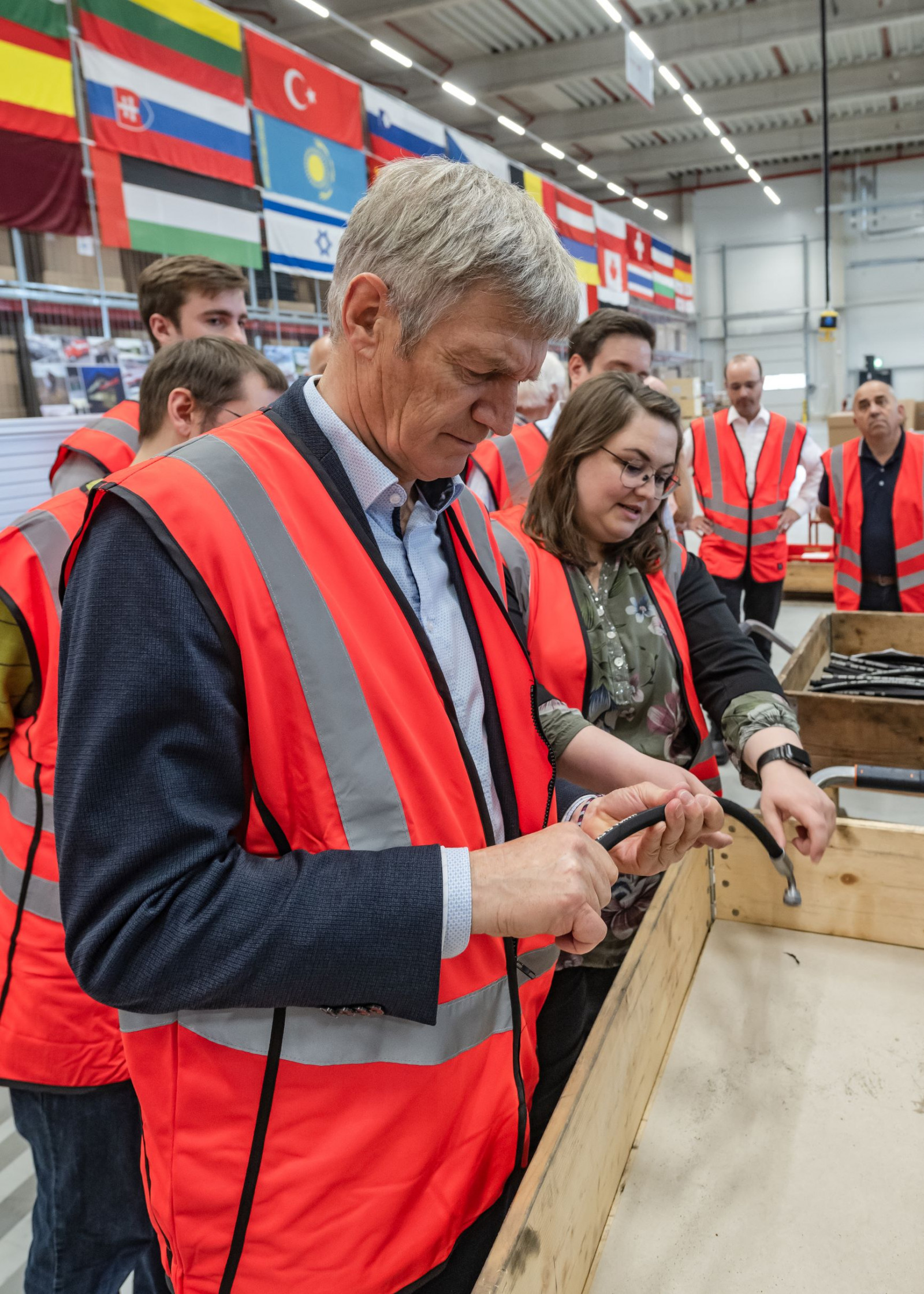 Rundgang bei der HANSA-FLEX AG